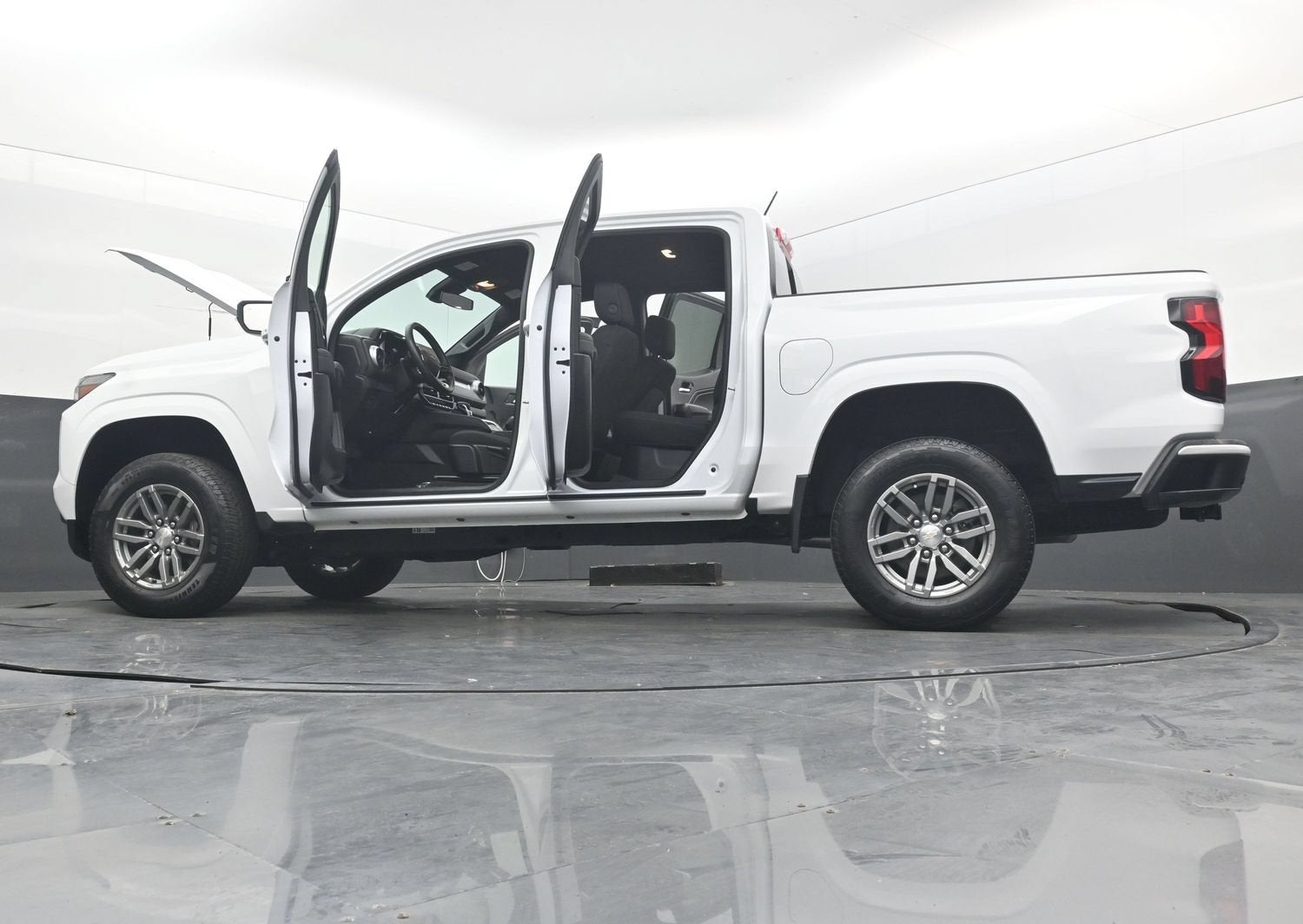 2023 Chevrolet Colorado 2WD LT
