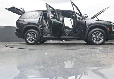 2025 Chevrolet Traverse FWD LT