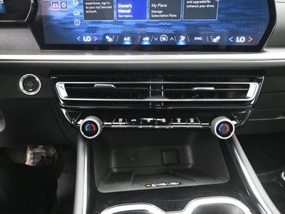 2025 Chevrolet Traverse FWD LT