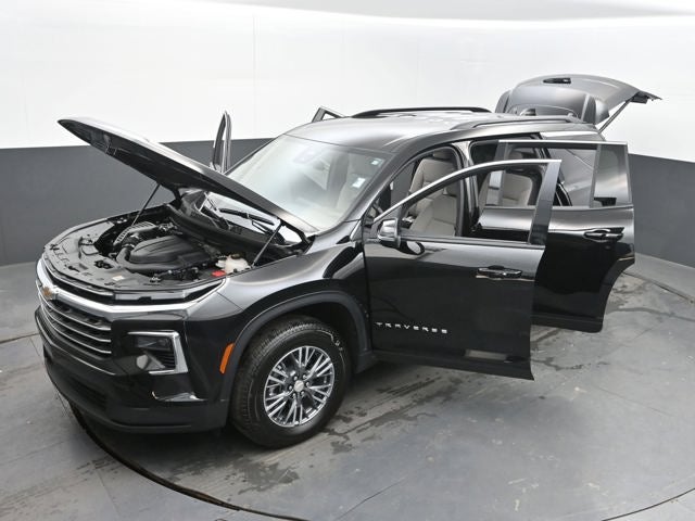2025 Chevrolet Traverse FWD LT