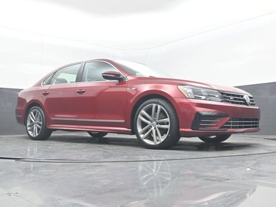 2017 Volkswagen Passat R-Line w/Comfort Pkg