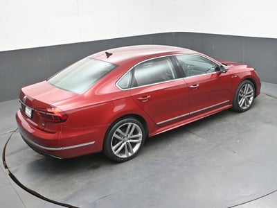 2017 Volkswagen Passat R-Line w/Comfort Pkg