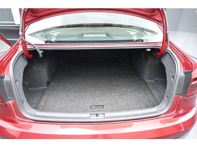 2017 Volkswagen Passat R-Line w/Comfort Pkg