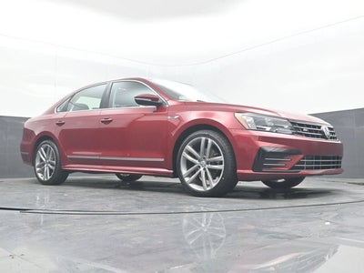 2017 Volkswagen Passat R-Line w/Comfort Pkg