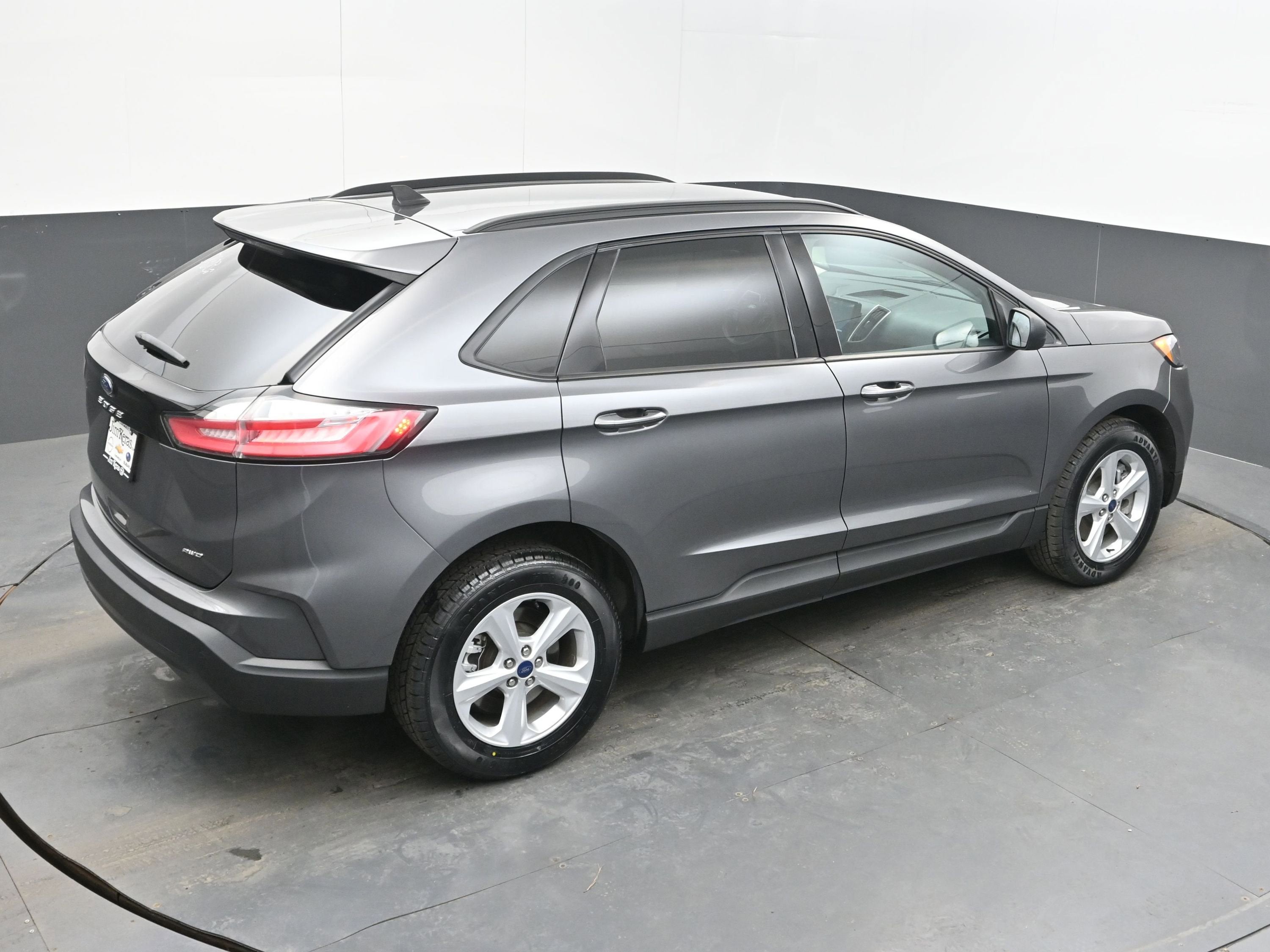 2021 Ford Edge SE