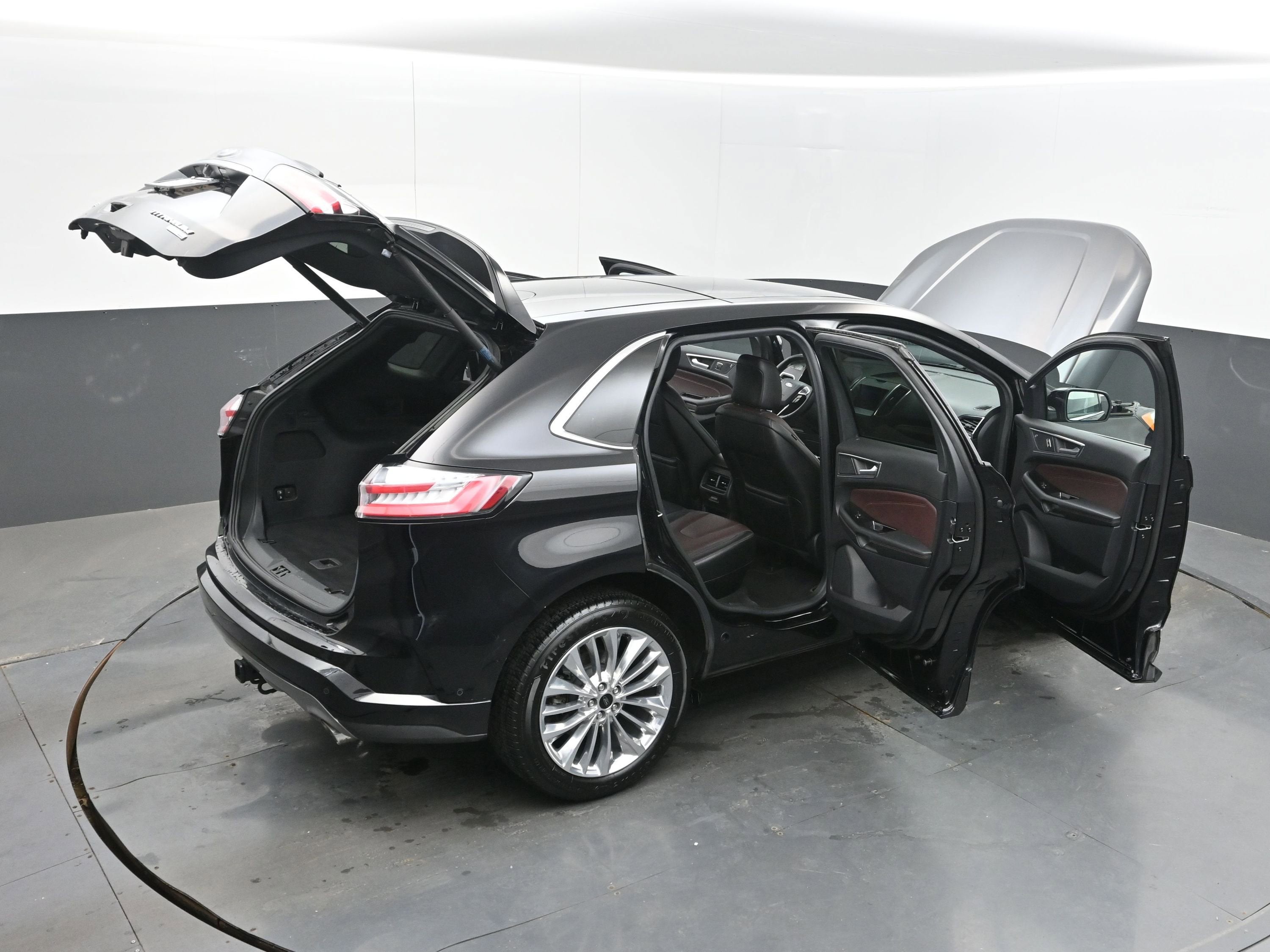 2020 Ford Edge Titanium