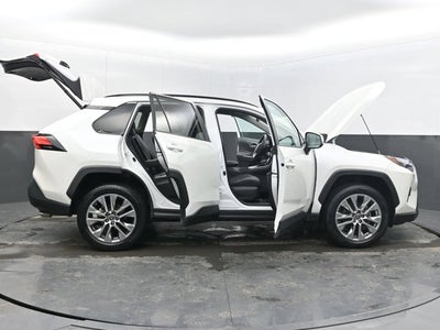 2022 Toyota RAV4 XLE Premium