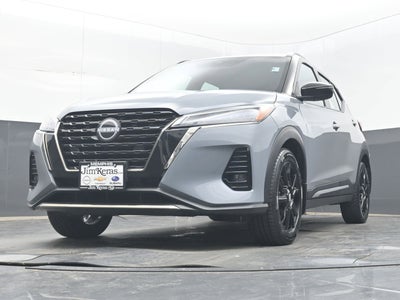 2023 Nissan Kicks SR