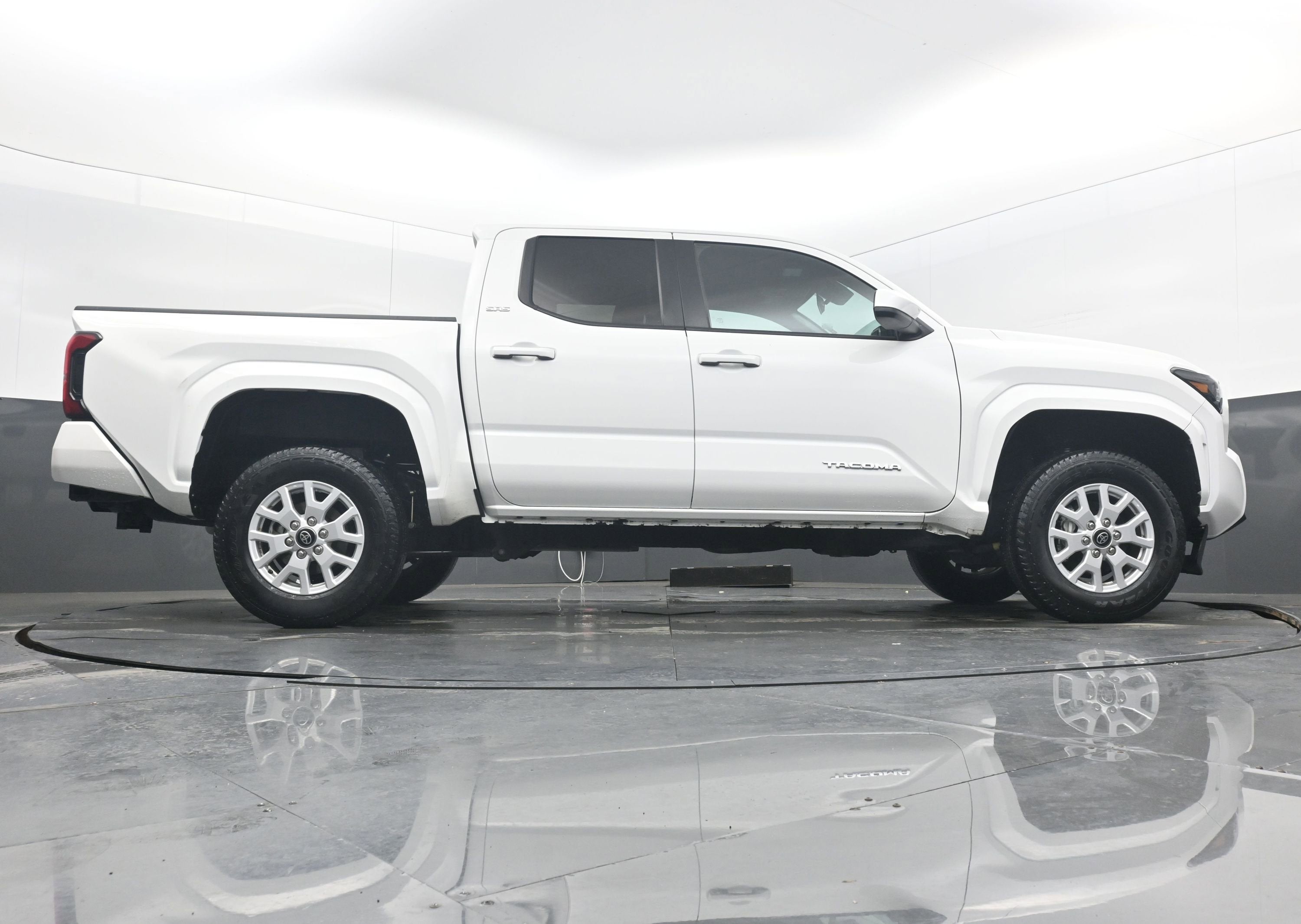 2024 Toyota Tacoma 2WD SR5