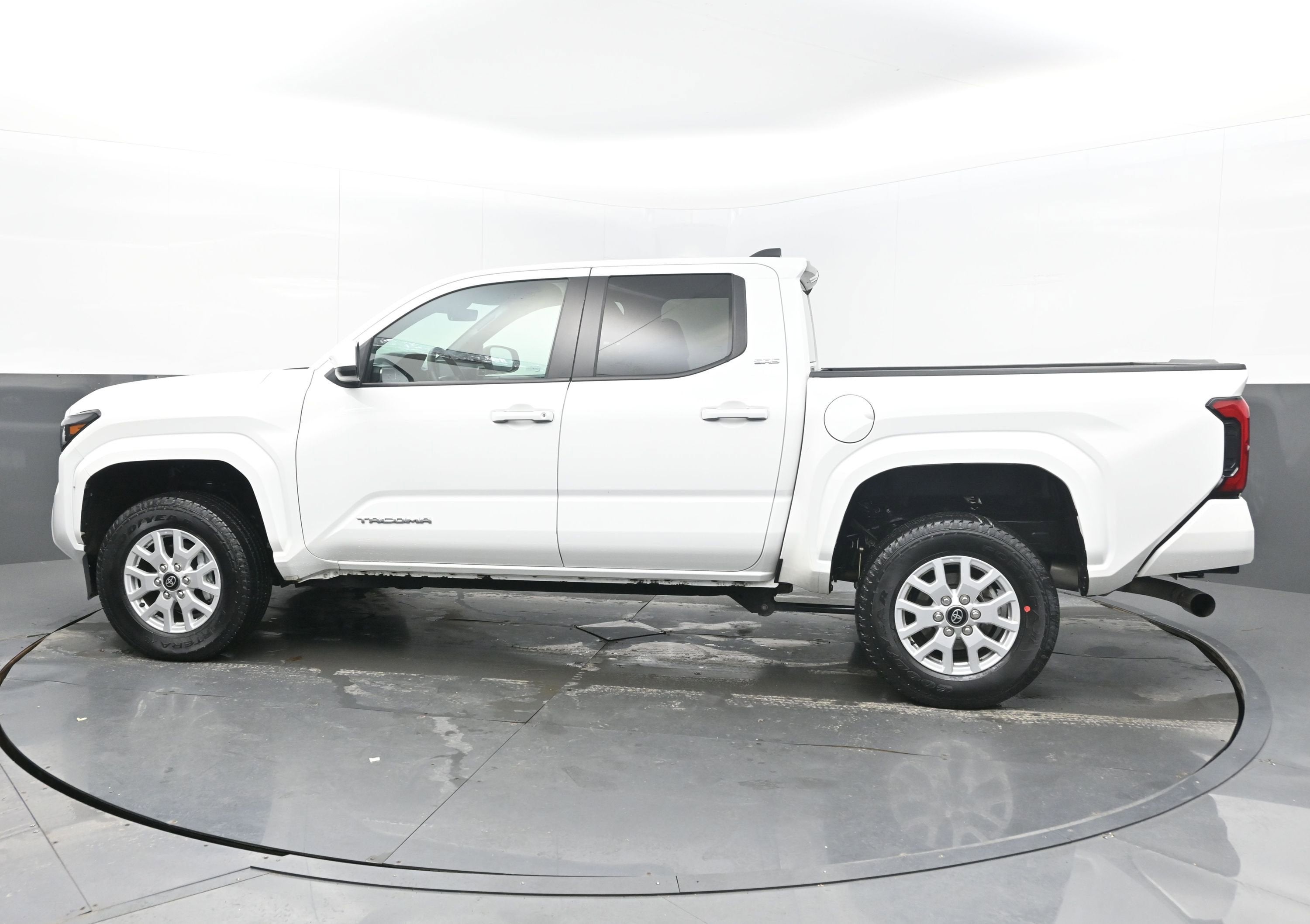 2024 Toyota Tacoma 2WD SR5