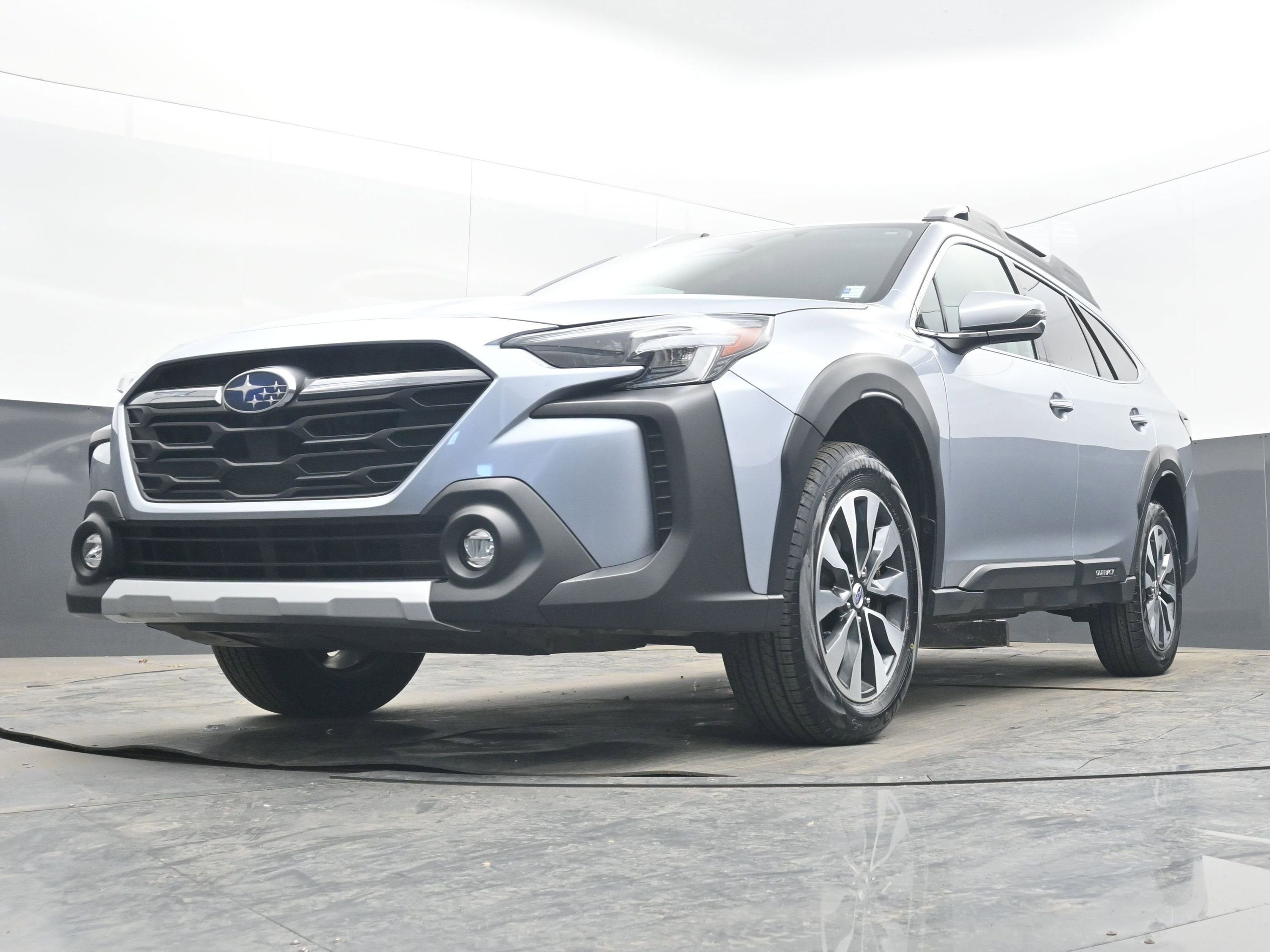 2023 Subaru Outback Touring