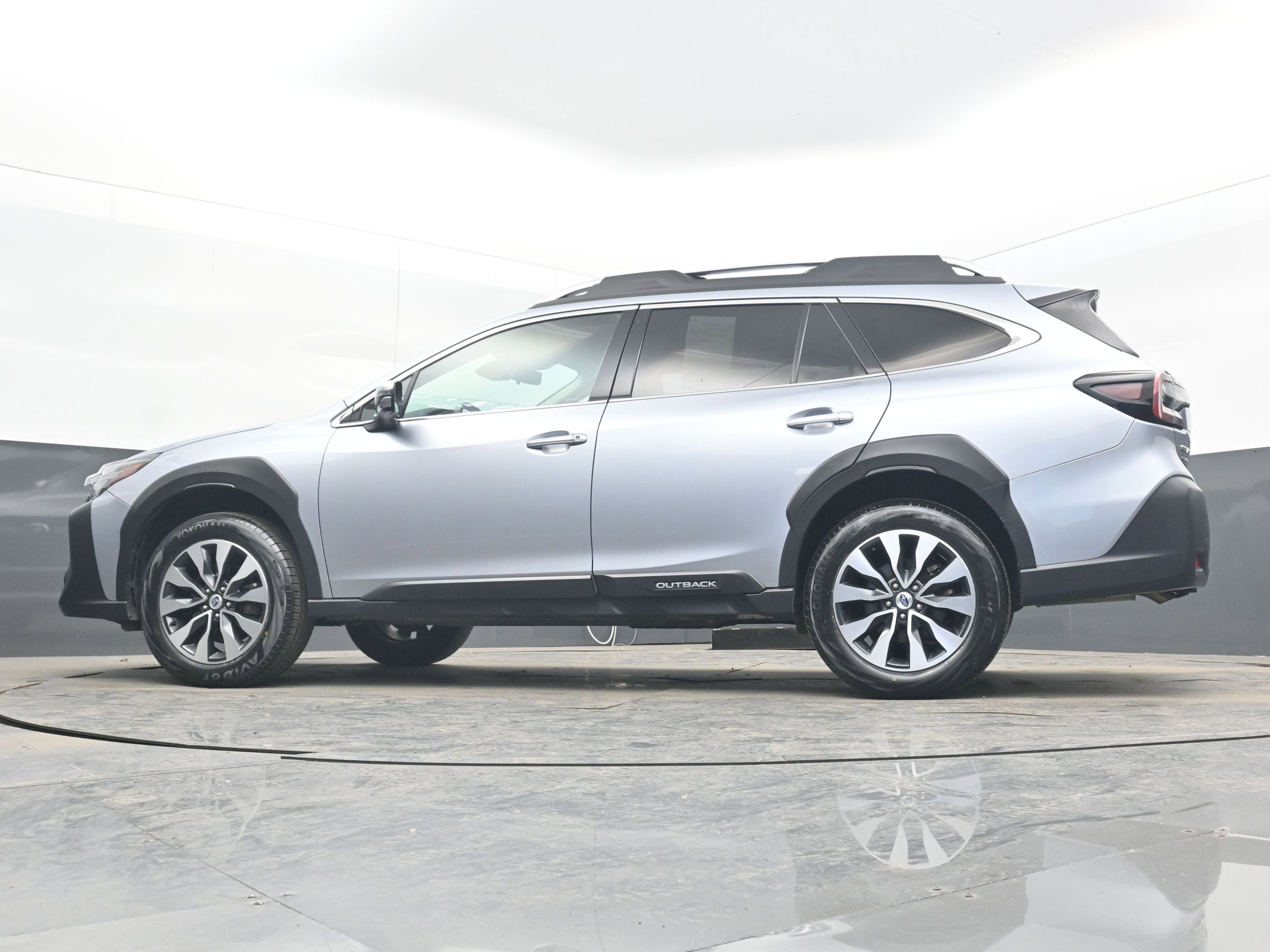 2023 Subaru Outback Touring