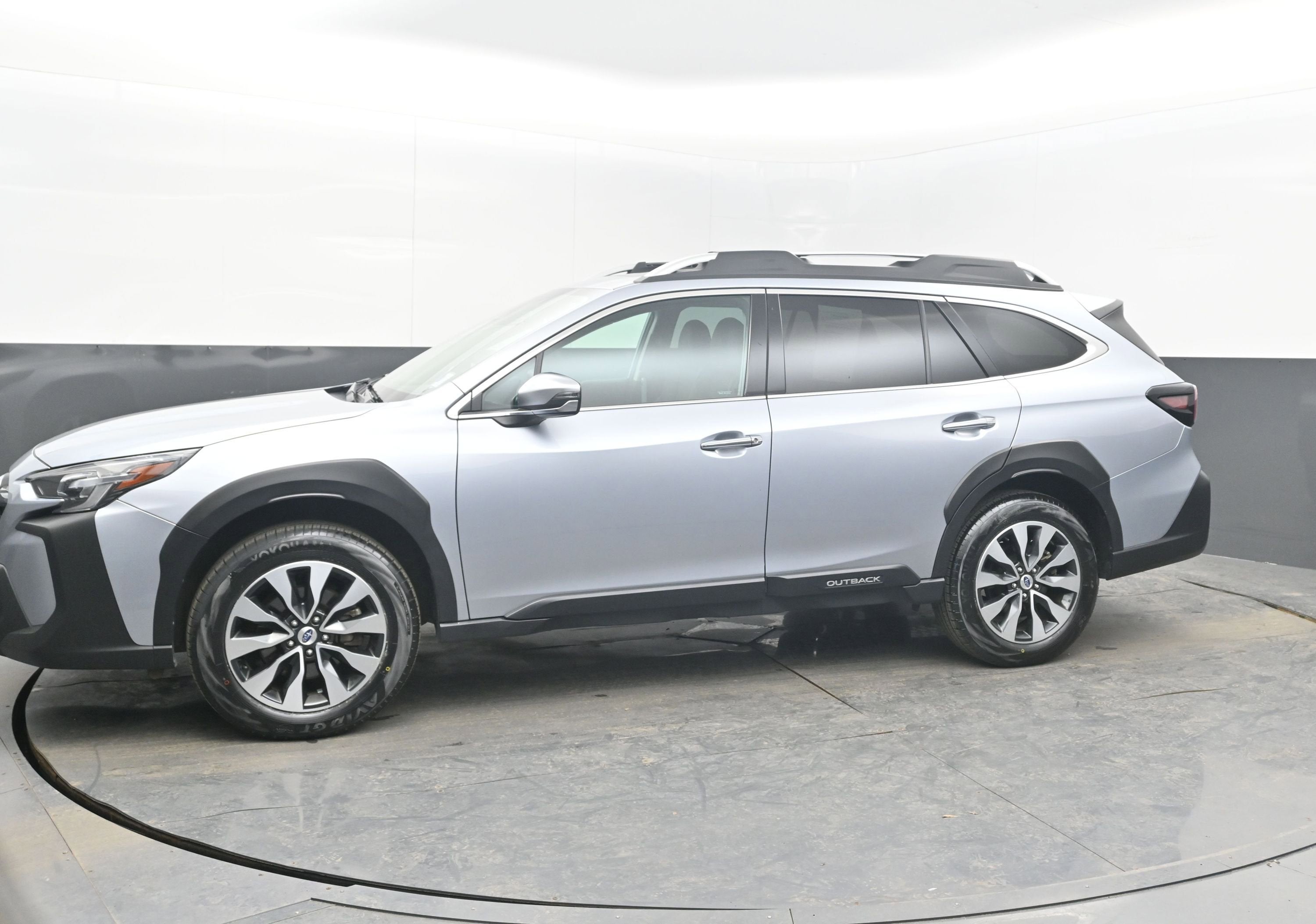 2023 Subaru Outback Touring
