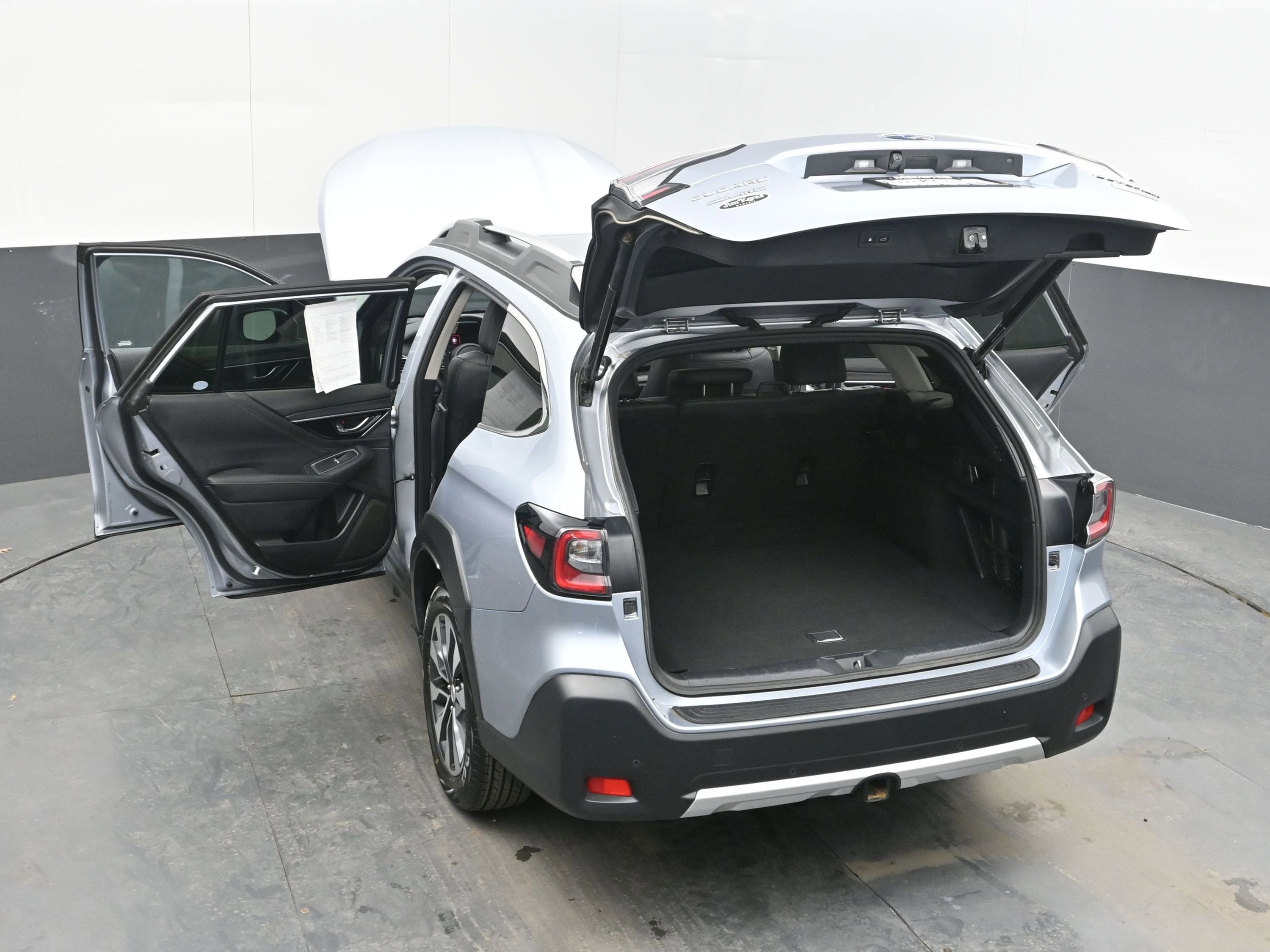 2023 Subaru Outback Touring