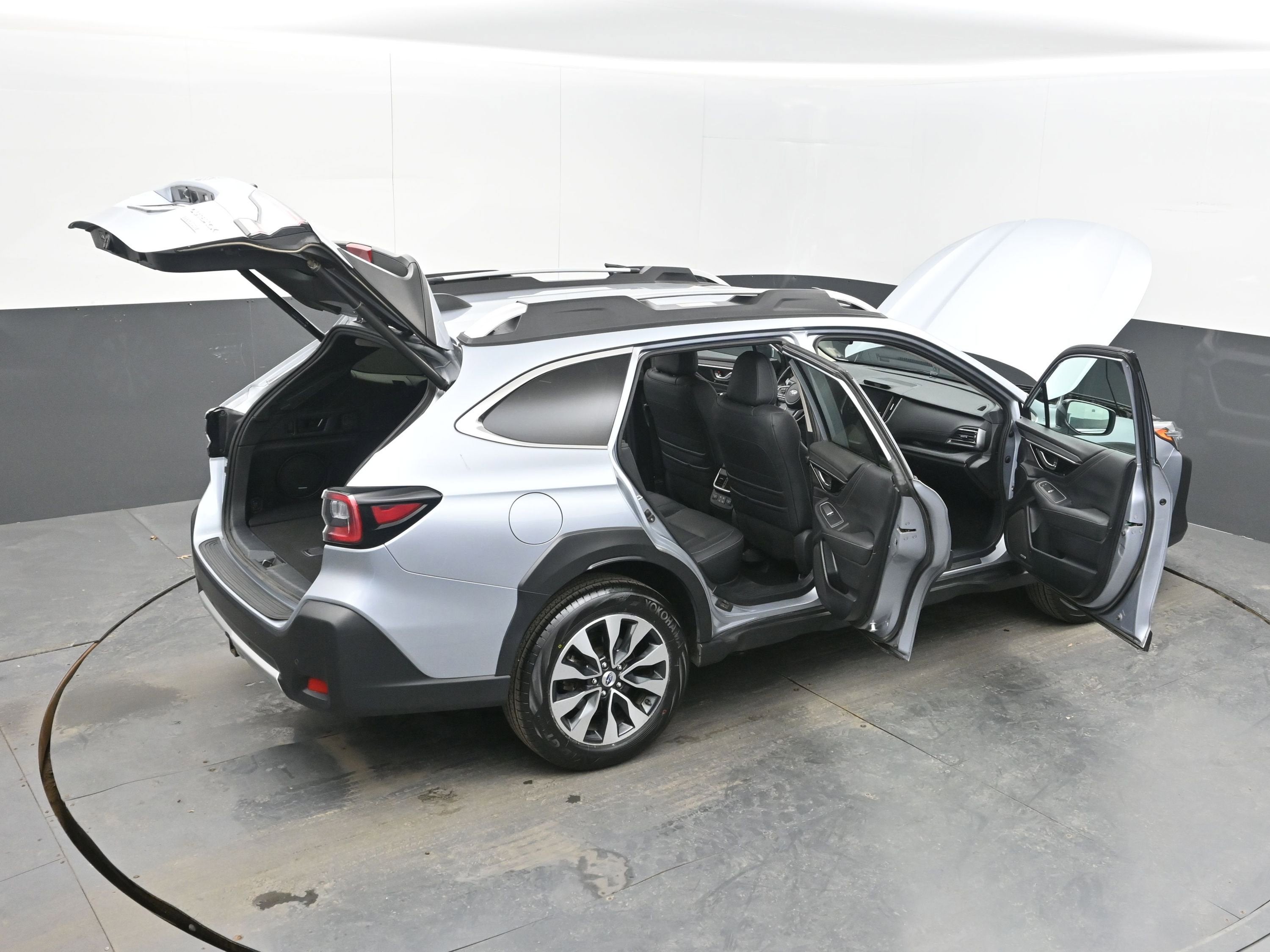 2023 Subaru Outback Touring