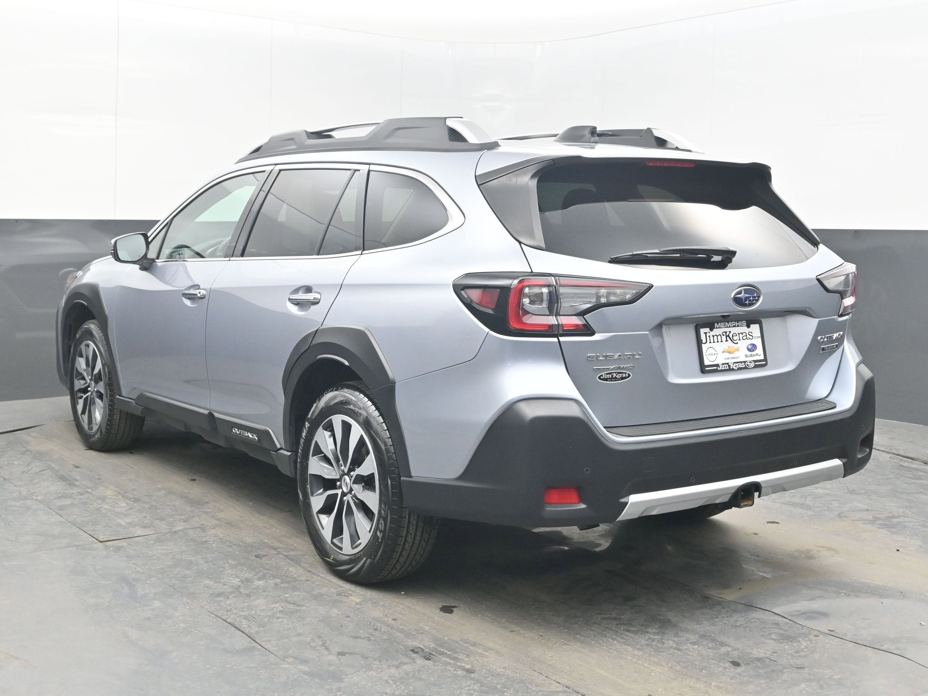 2023 Subaru Outback Touring