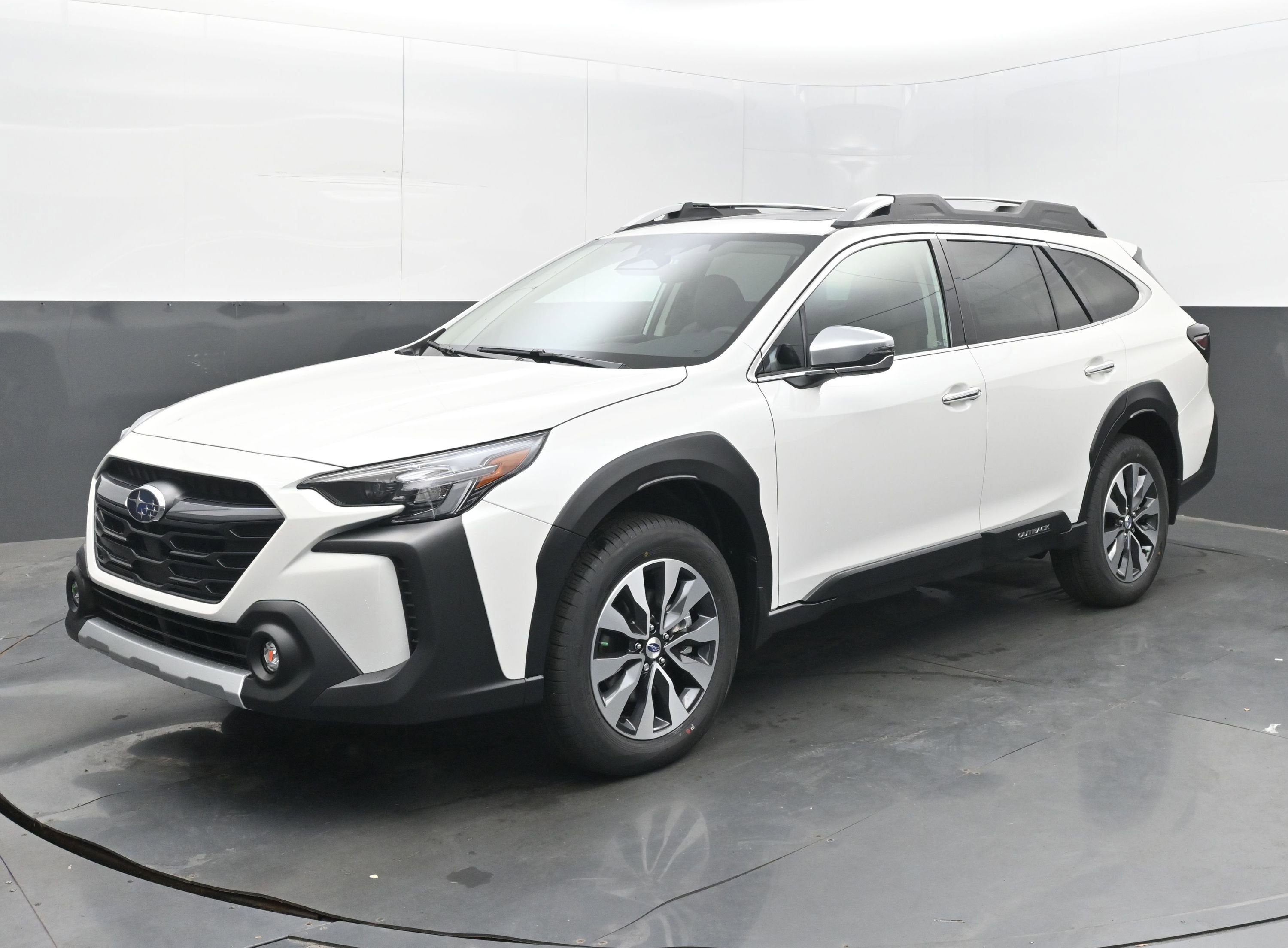 2025 Subaru Outback Touring