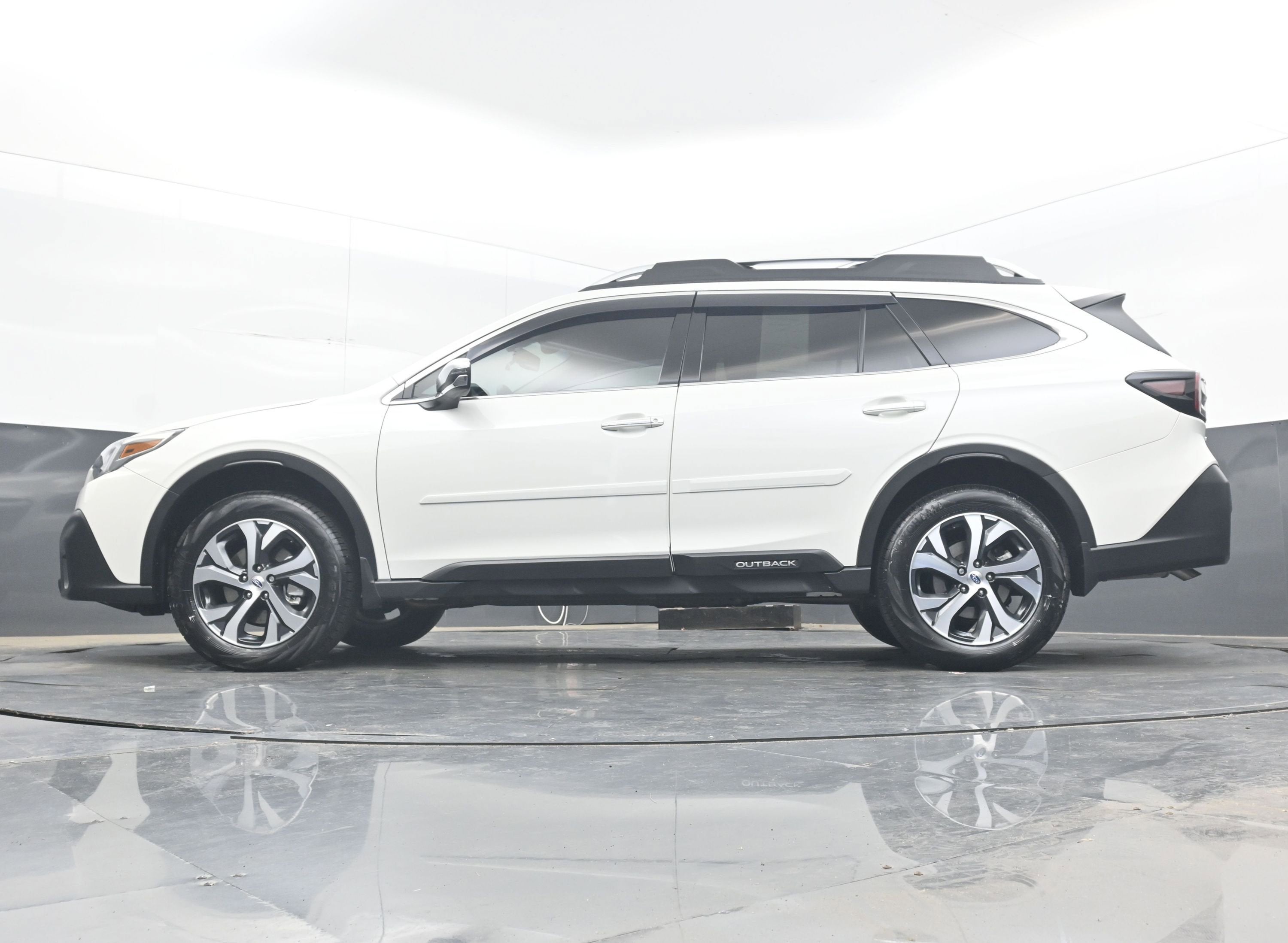 2022 Subaru Outback Touring XT