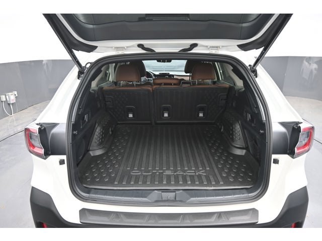2022 Subaru Outback Touring XT