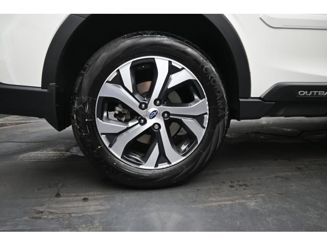 2022 Subaru Outback Touring XT
