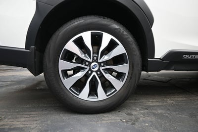 2025 Subaru Outback Touring XT