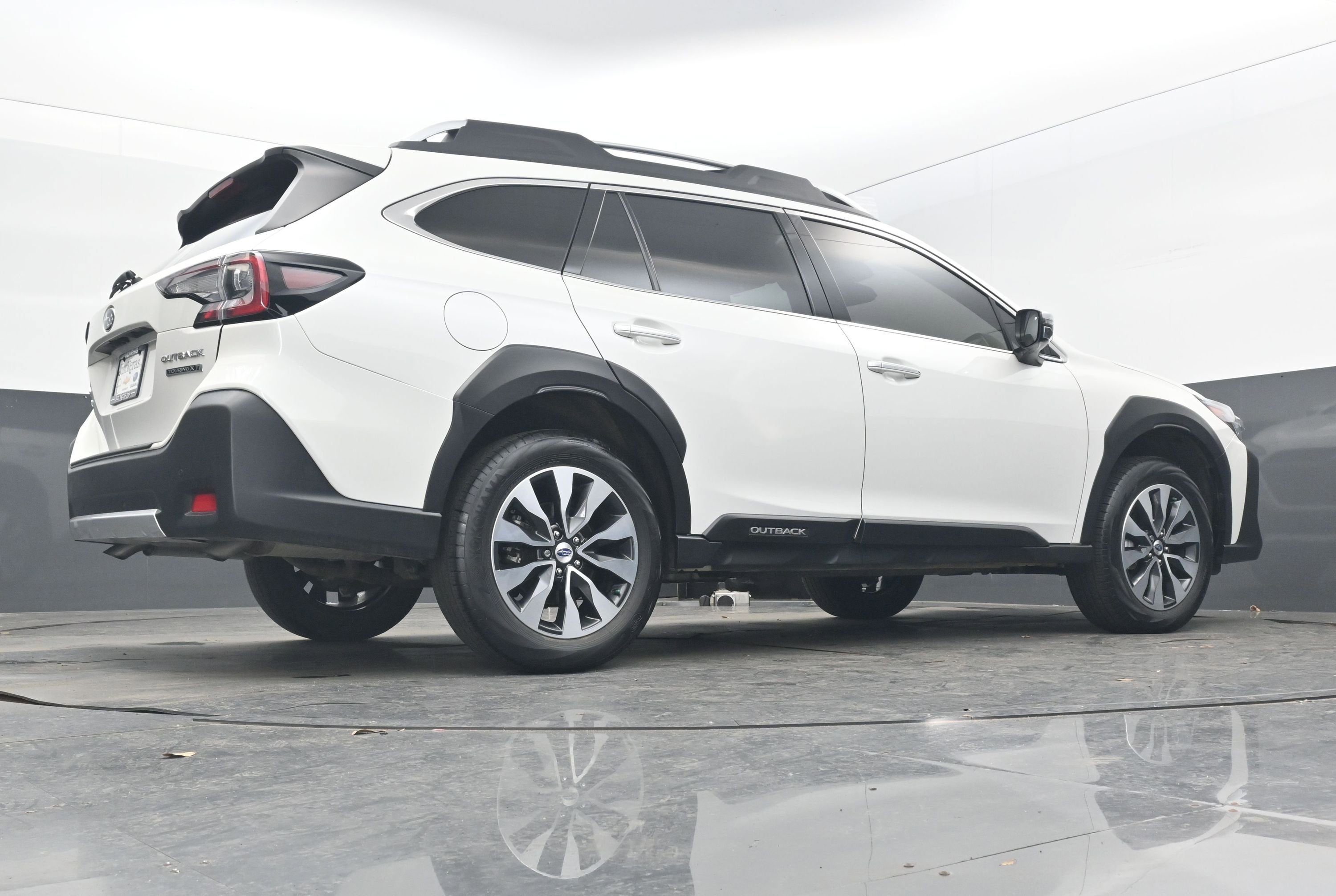 2023 Subaru Outback Touring XT