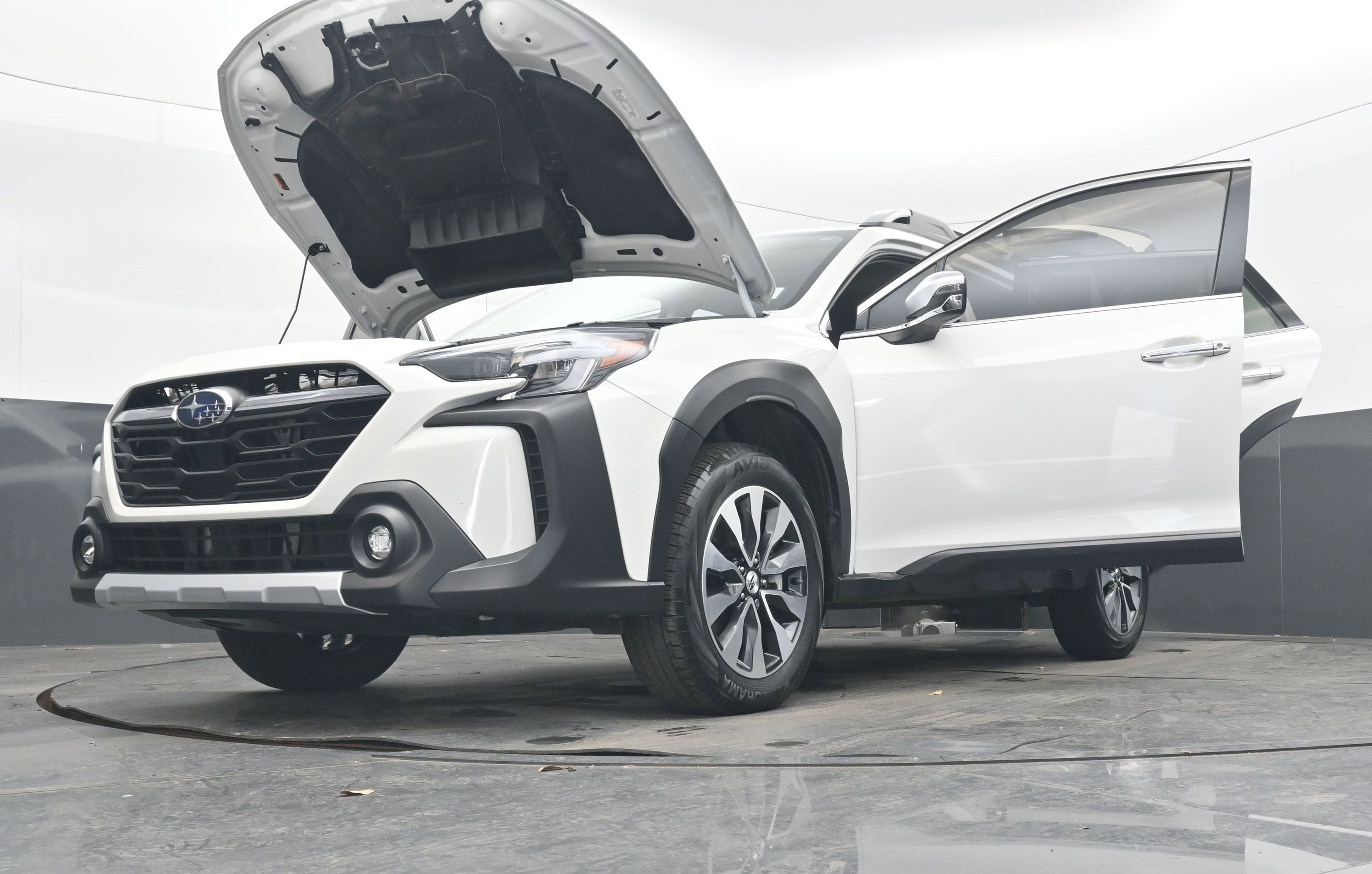 2023 Subaru Outback Touring XT