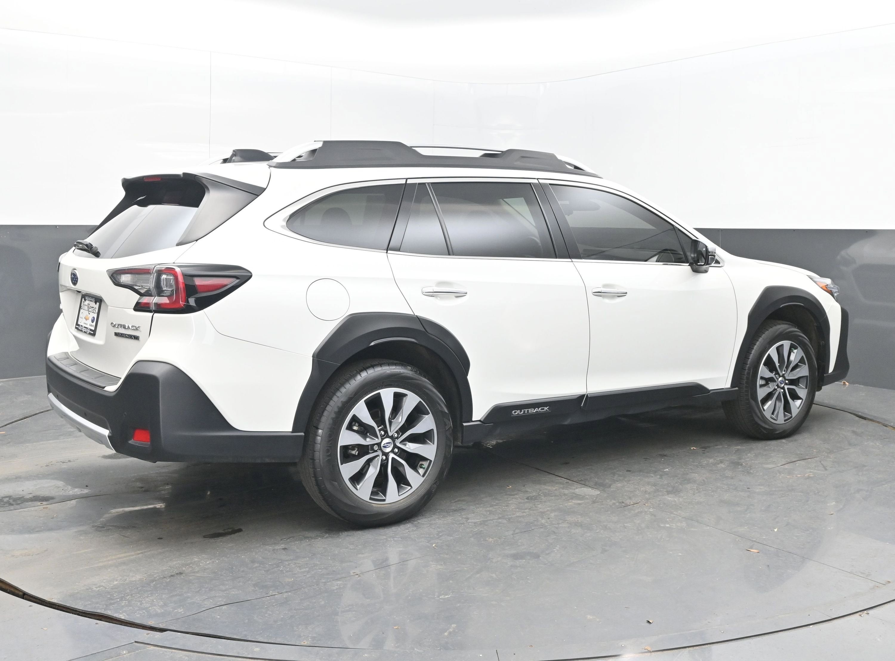 2023 Subaru Outback Touring XT