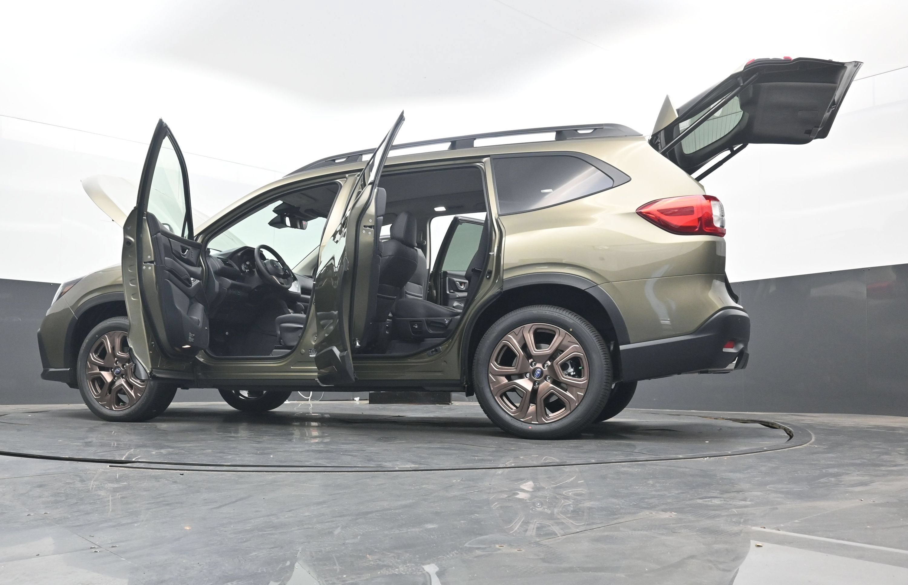 2025 Subaru Ascent Limited Bronze Edition