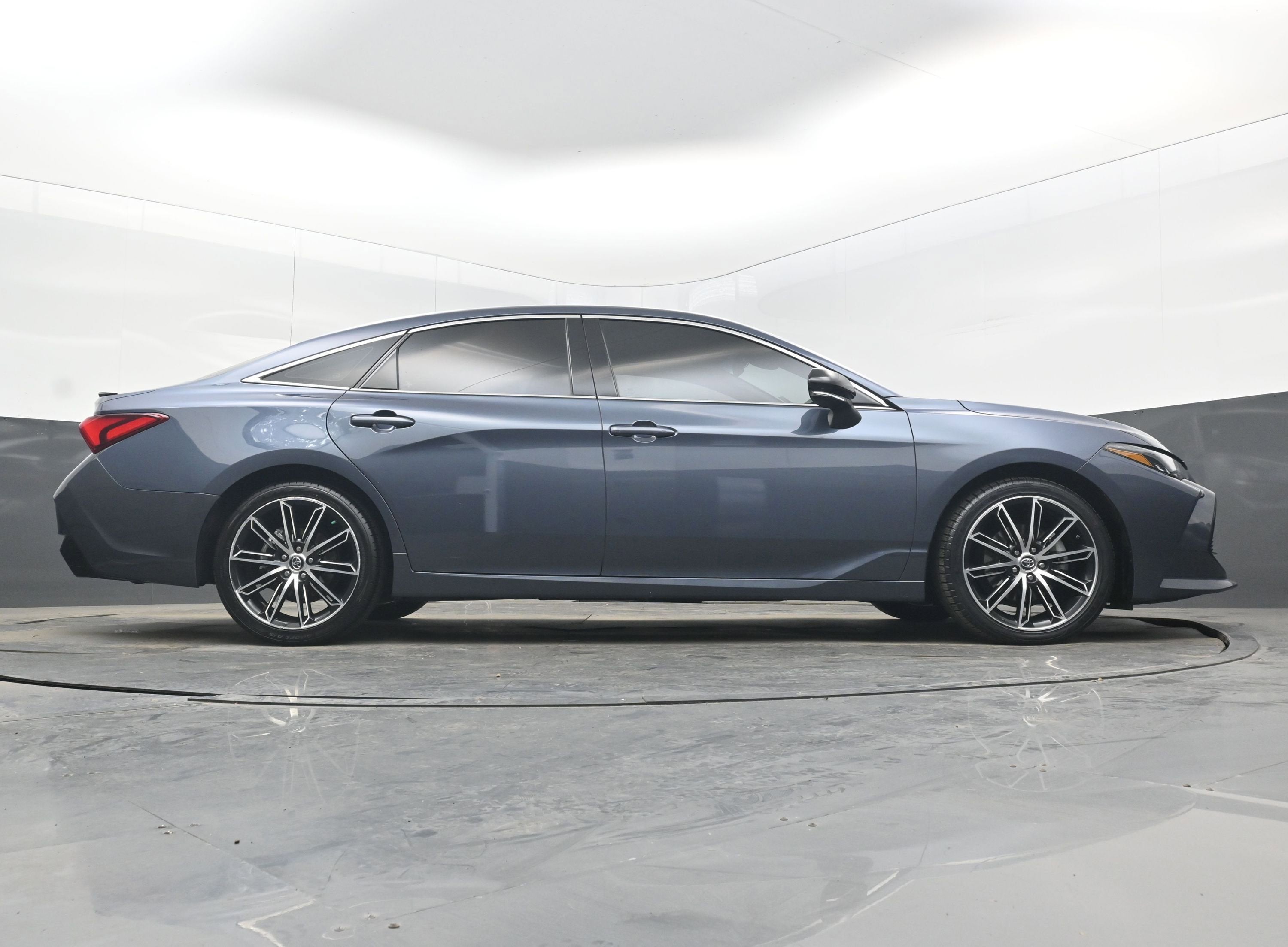 2019 Toyota Avalon XSE