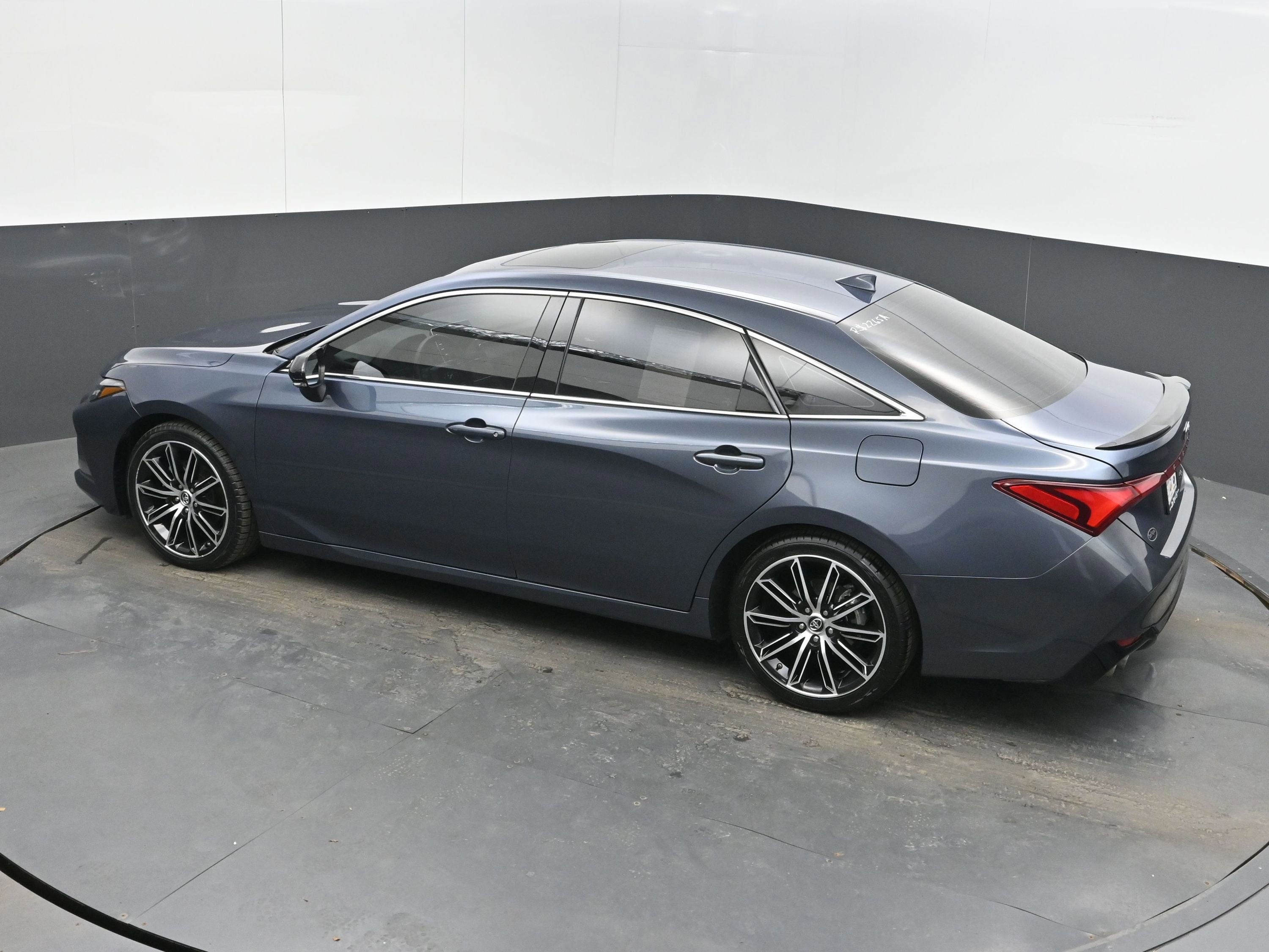 2019 Toyota Avalon XSE