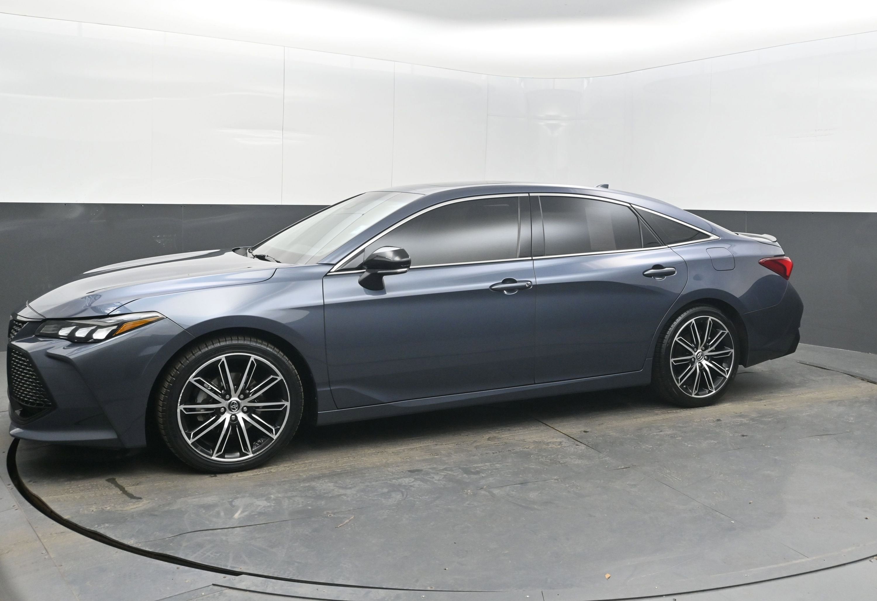 2019 Toyota Avalon XSE