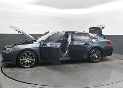 2019 Toyota Avalon XSE