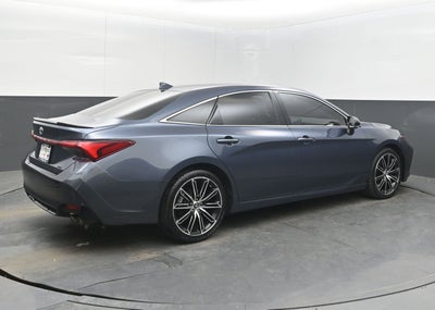 2019 Toyota Avalon XSE
