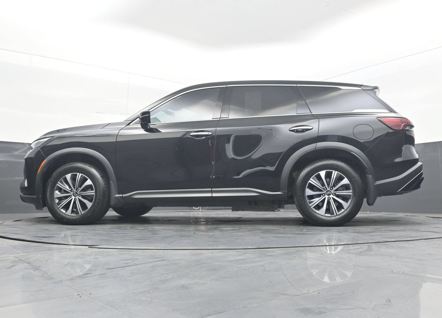 2023 INFINITI QX60 PURE
