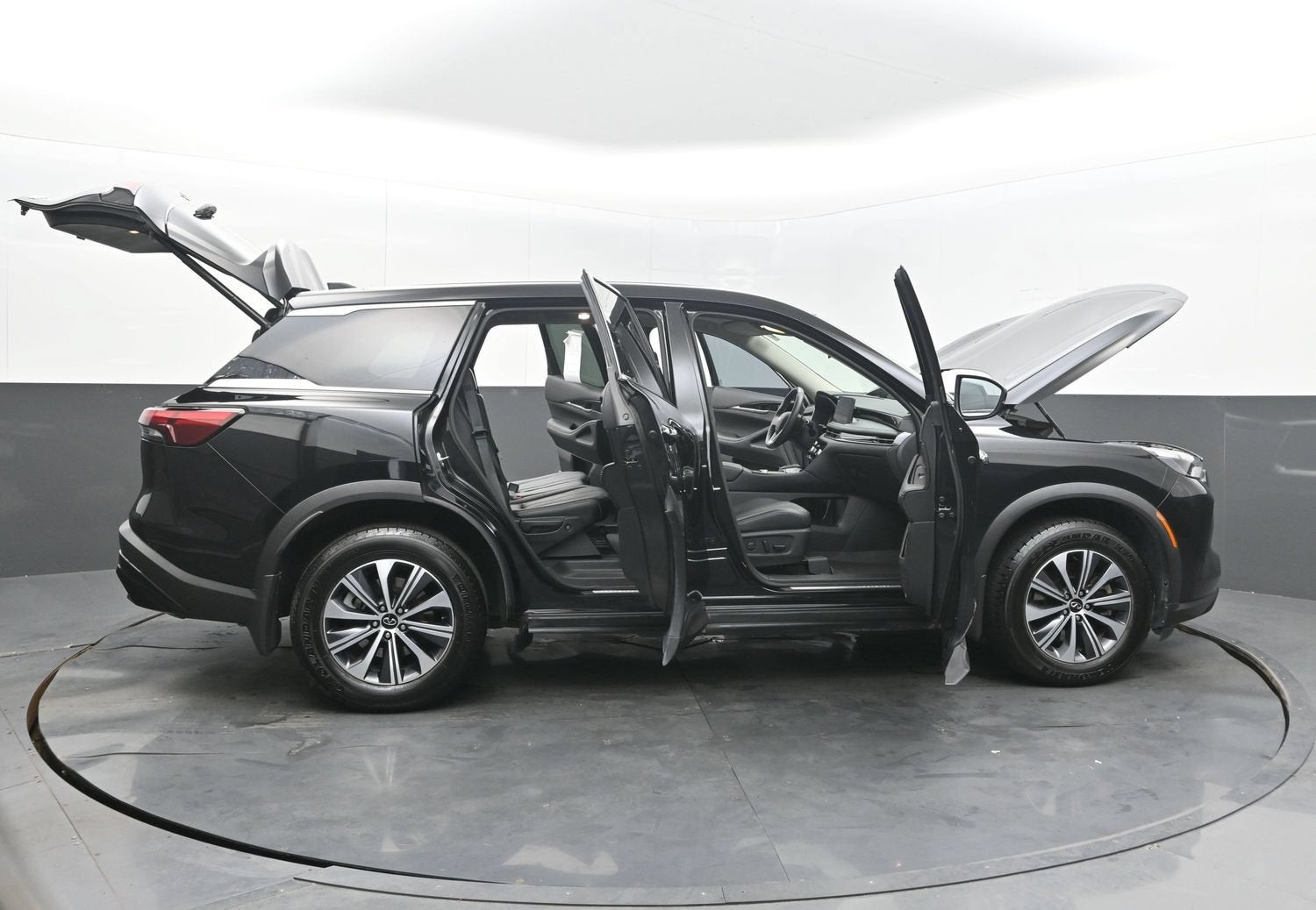 2023 INFINITI QX60 PURE