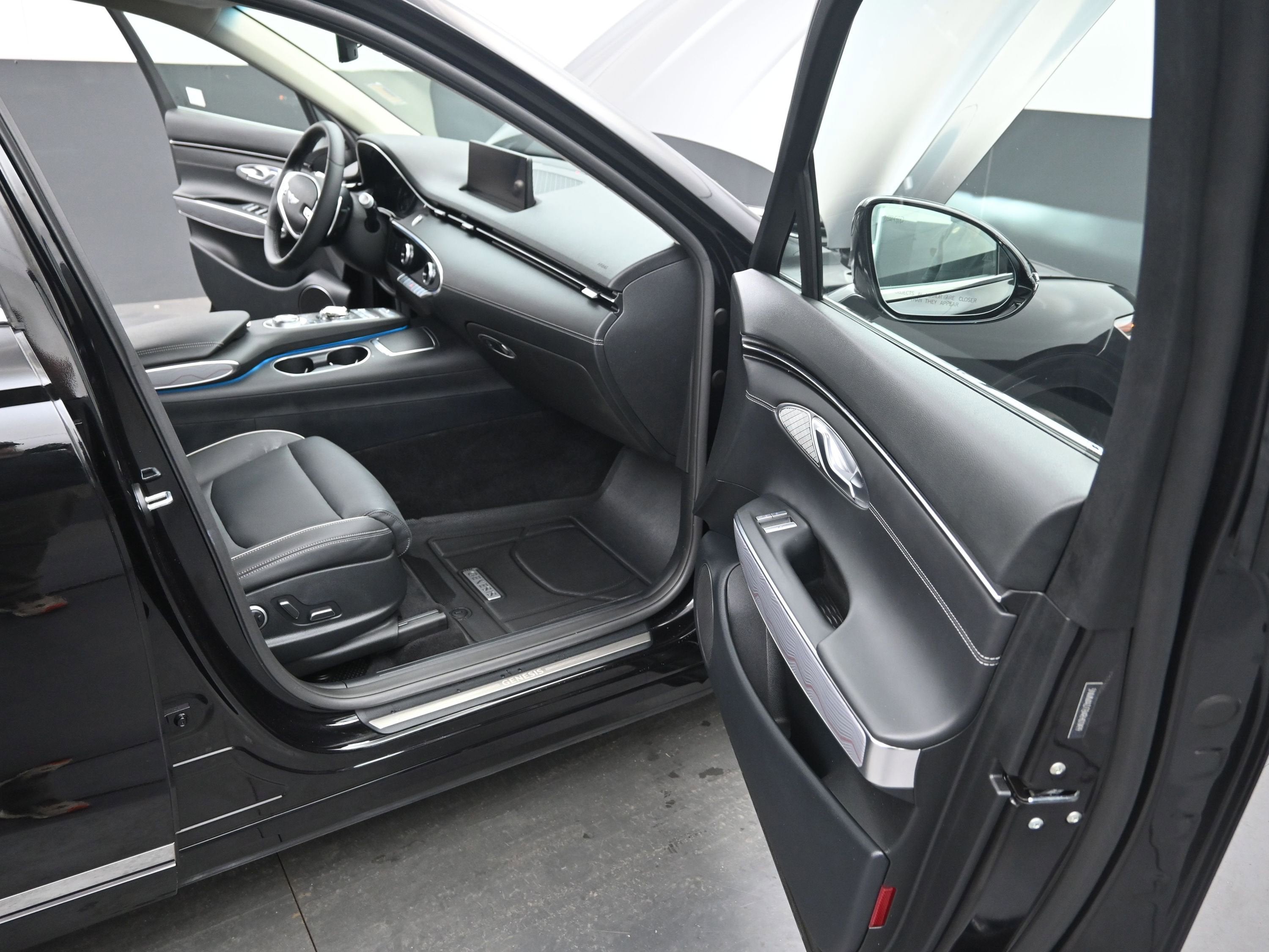 2024 Genesis GV70 2.5T