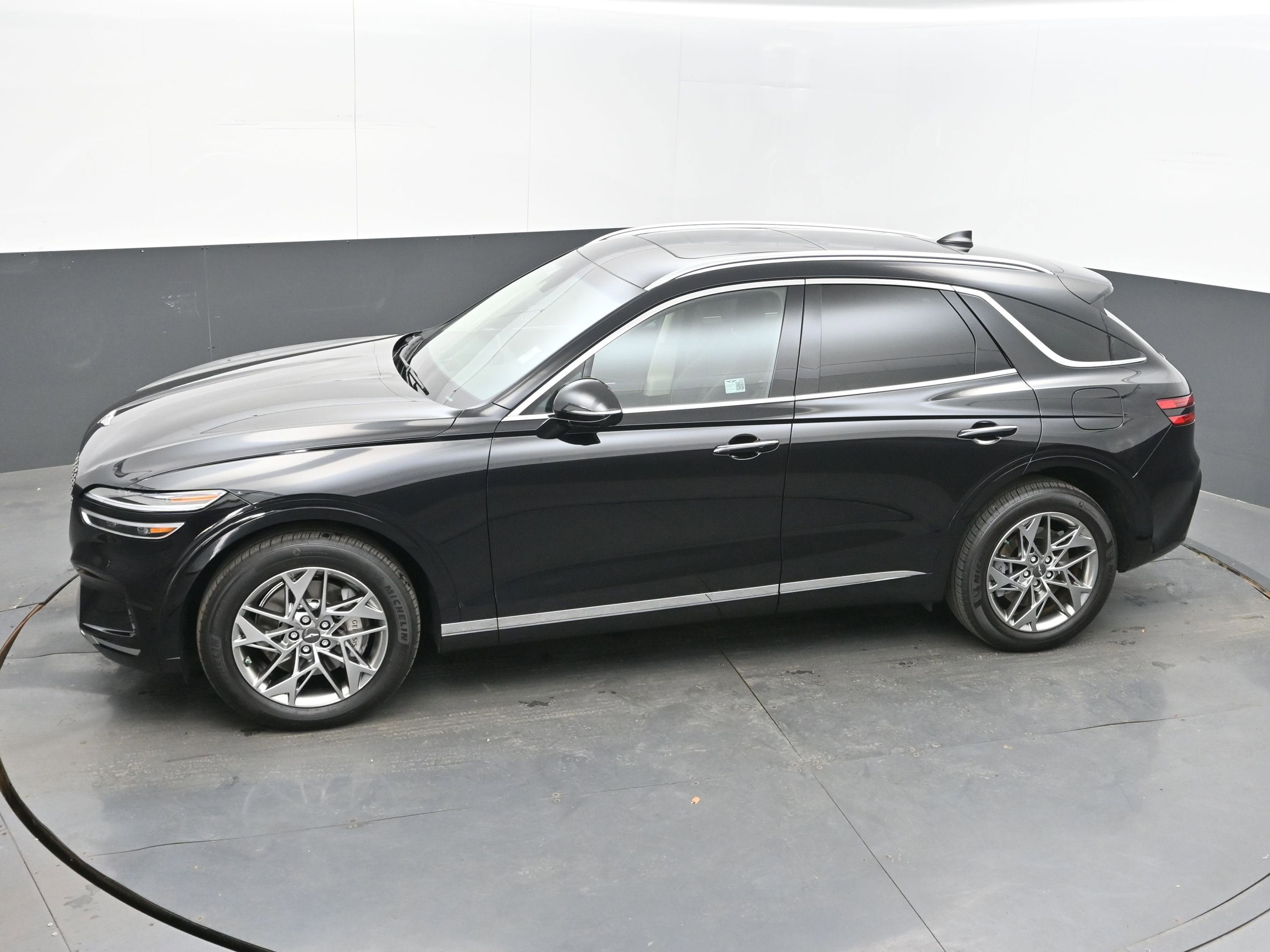 2024 Genesis GV70 2.5T