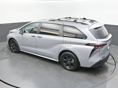 2025 Toyota Sienna Woodland Edition
