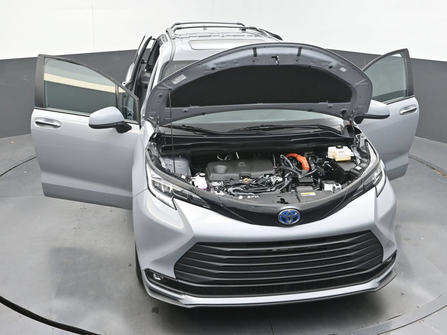 2025 Toyota Sienna Woodland Edition