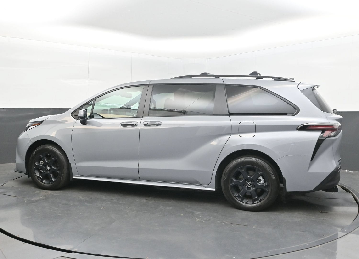 2025 Toyota Sienna Woodland Edition