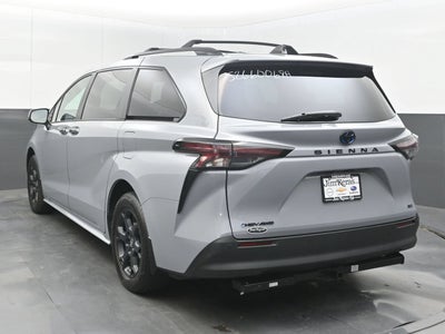 2025 Toyota Sienna Woodland Edition