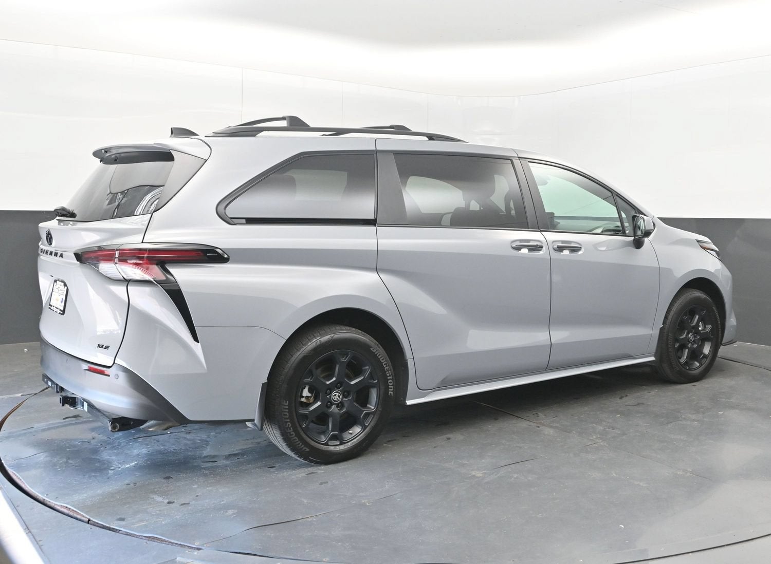 2025 Toyota Sienna Woodland Edition