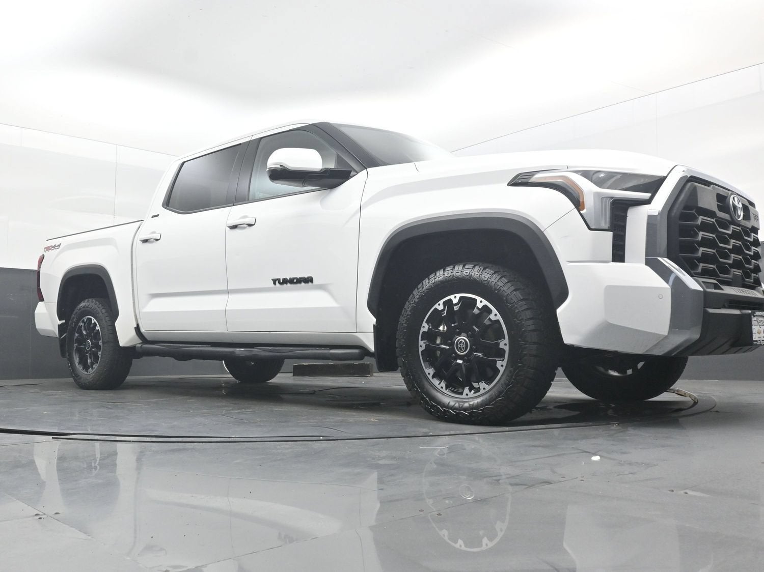 2023 Toyota Tundra 4WD SR5