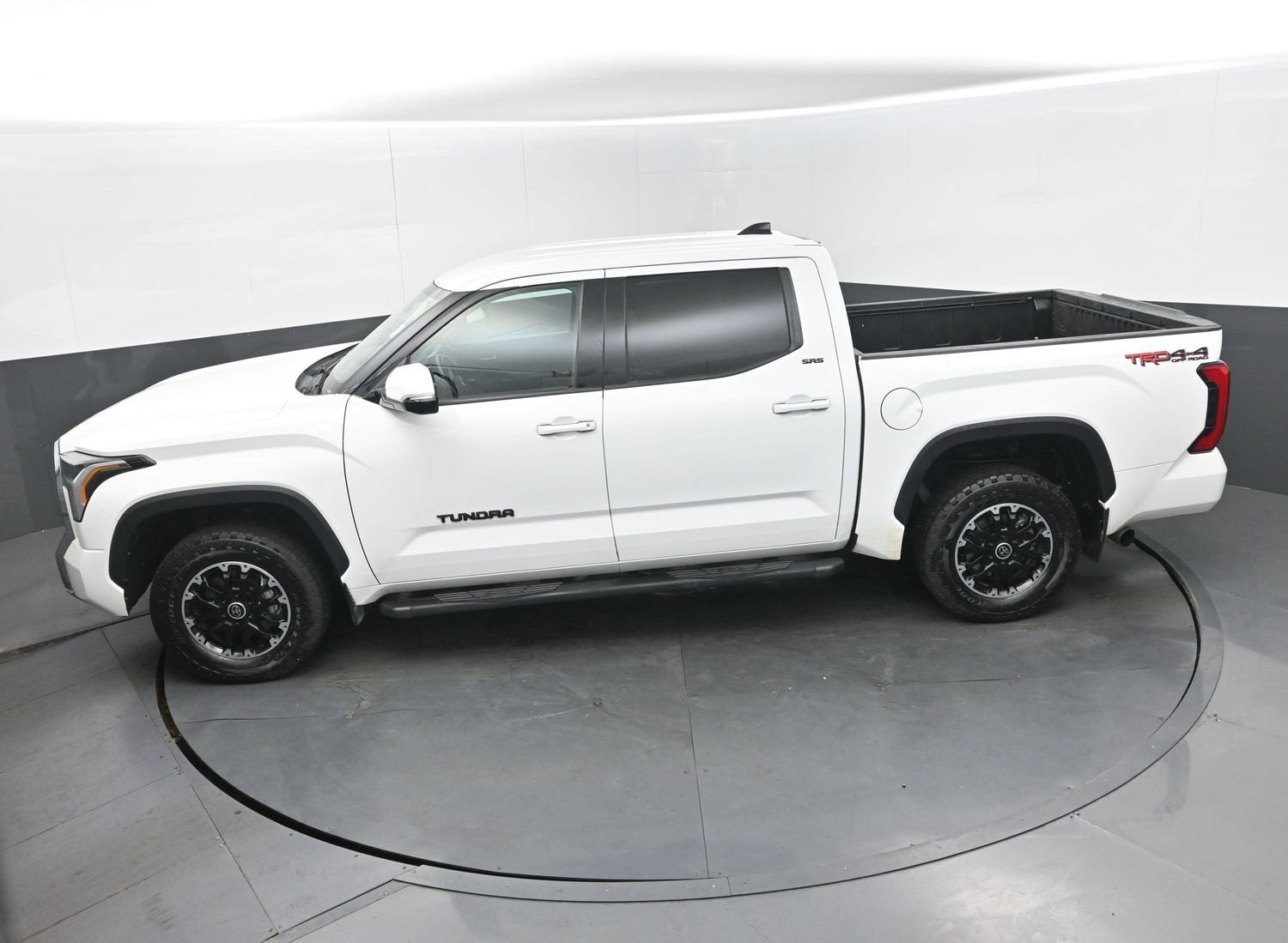 2023 Toyota Tundra 4WD SR5