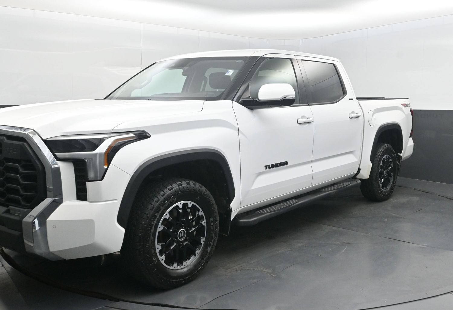 2023 Toyota Tundra 4WD SR5