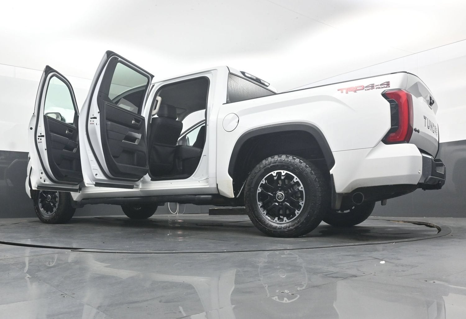 2023 Toyota Tundra 4WD SR5