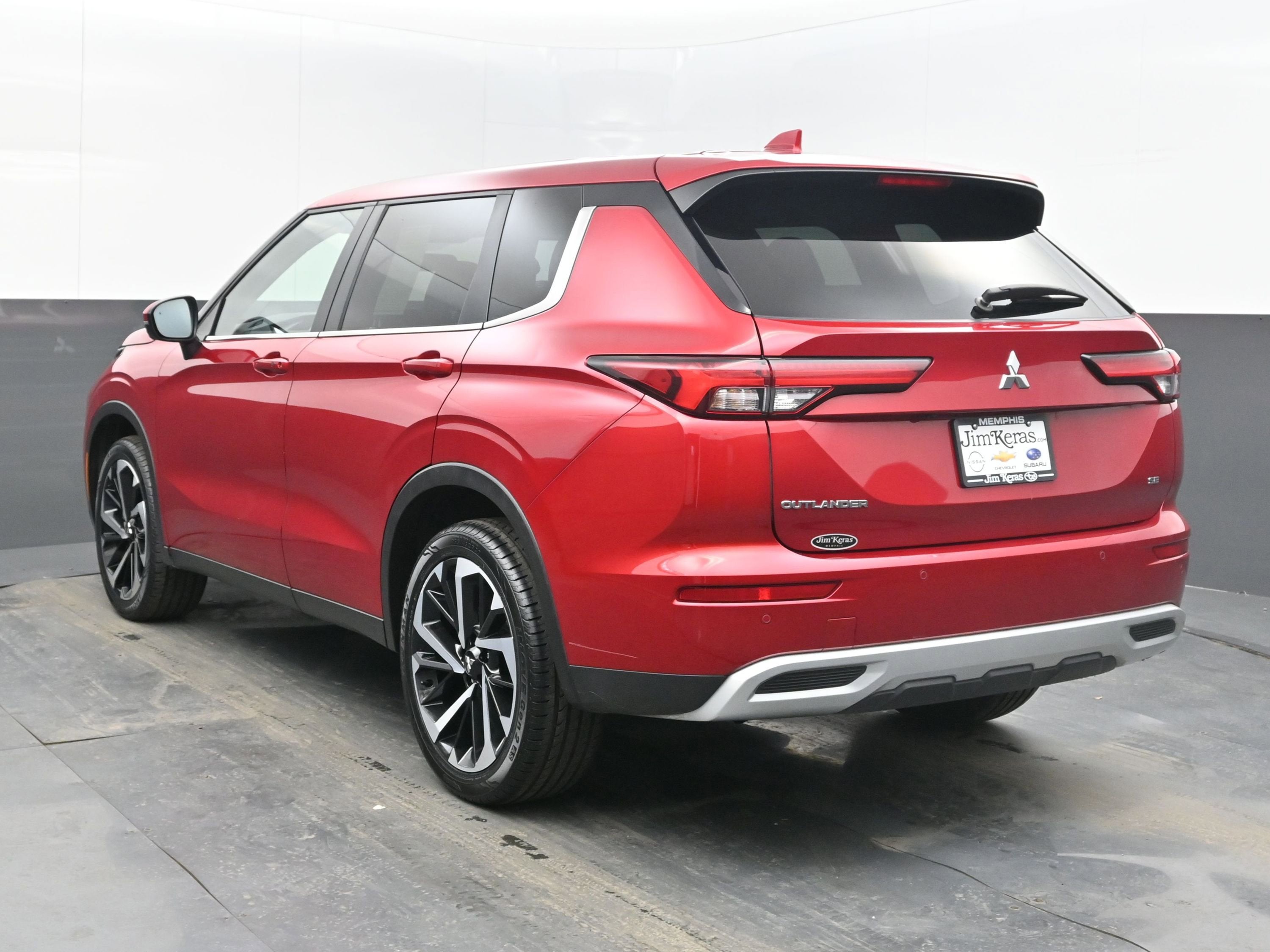 2024 Mitsubishi Outlander SE