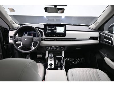 2025 Mitsubishi Outlander SEL