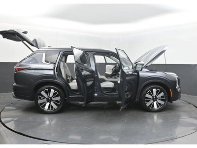 2025 Mitsubishi Outlander SEL